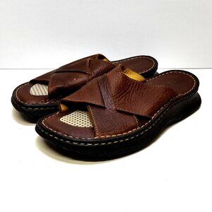 Born Handcrafted Leather Sandals Mens US 8 EUR 41 M/W Slip-On Cross Strap Design